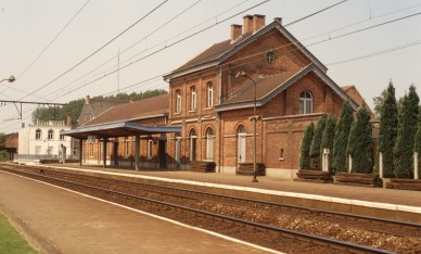 BEVEREN  83-8577.jpg